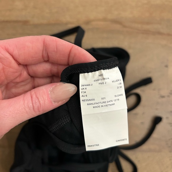 Nike Women's Classic Black One-Piece Swimsuit - Picture 5 of 9